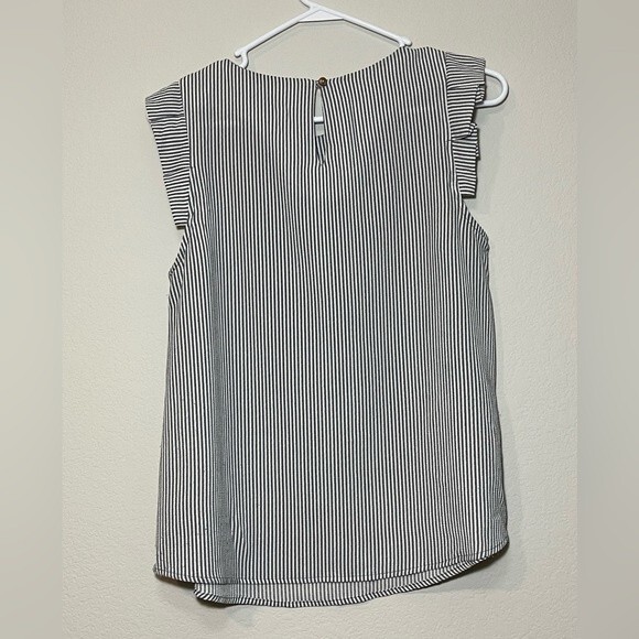 Monteau Size Medium Striped Ruffle Sleeve Blouse - Picture 7 of 10